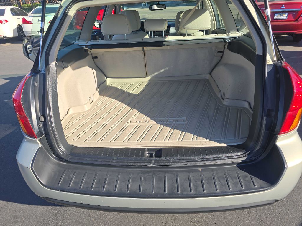Photo 15 of this SUBARU OUTBACK