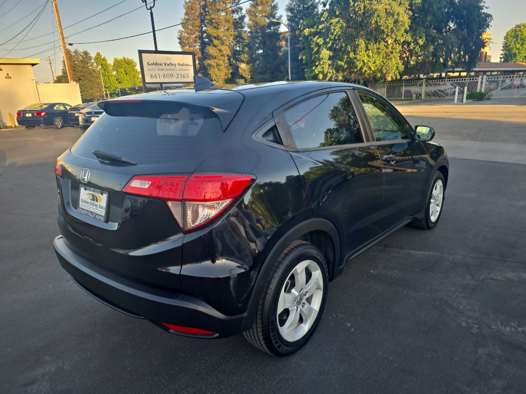 Photo 2 of this HONDA HR-V