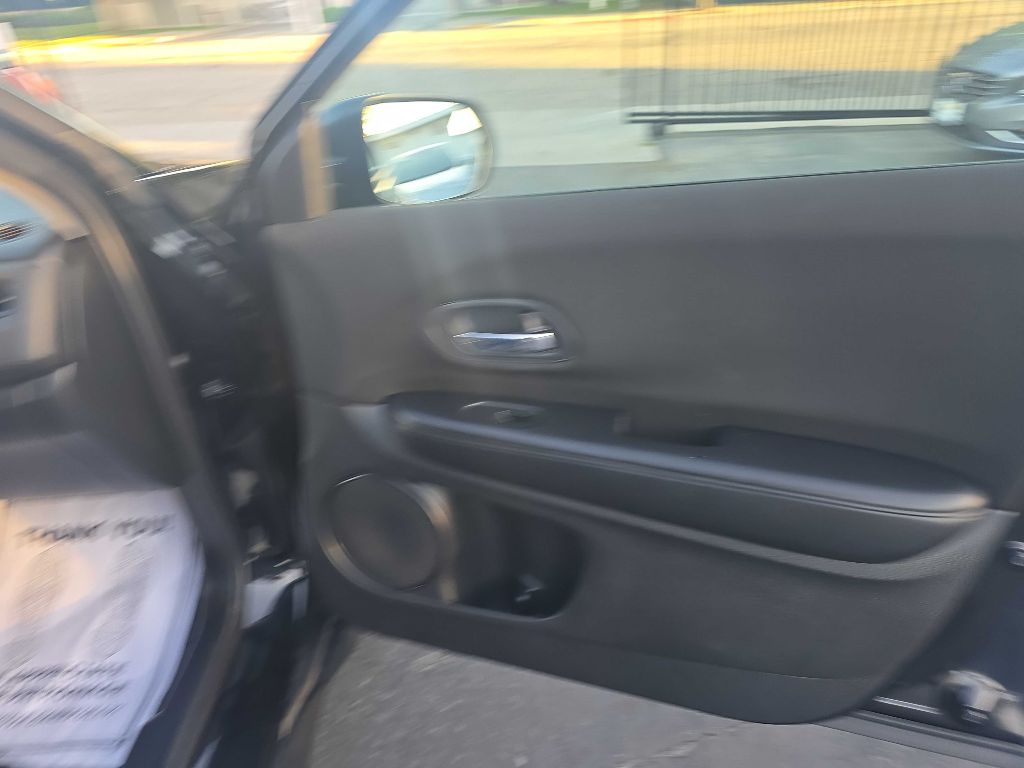 Photo 14 of this HONDA HR-V