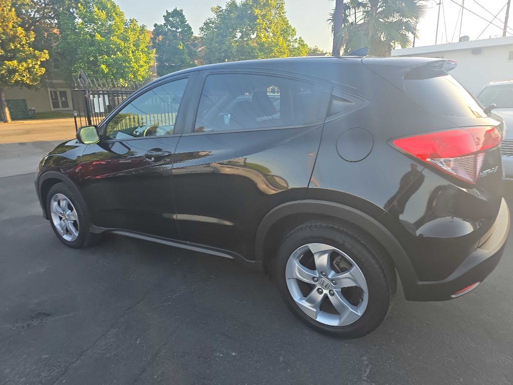 Photo 8 of this HONDA HR-V