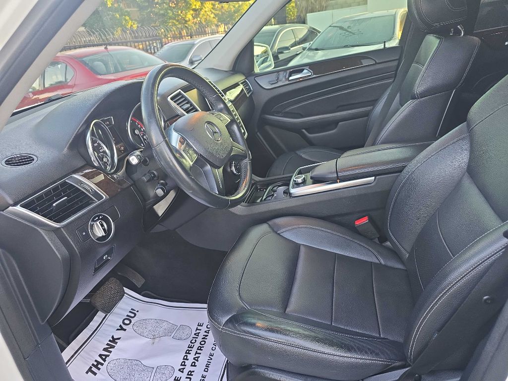 Photo 13 of this MERCEDES-BENZ ML