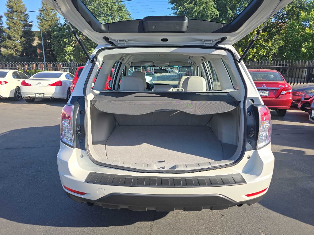 Photo 18 of this SUBARU FORESTER