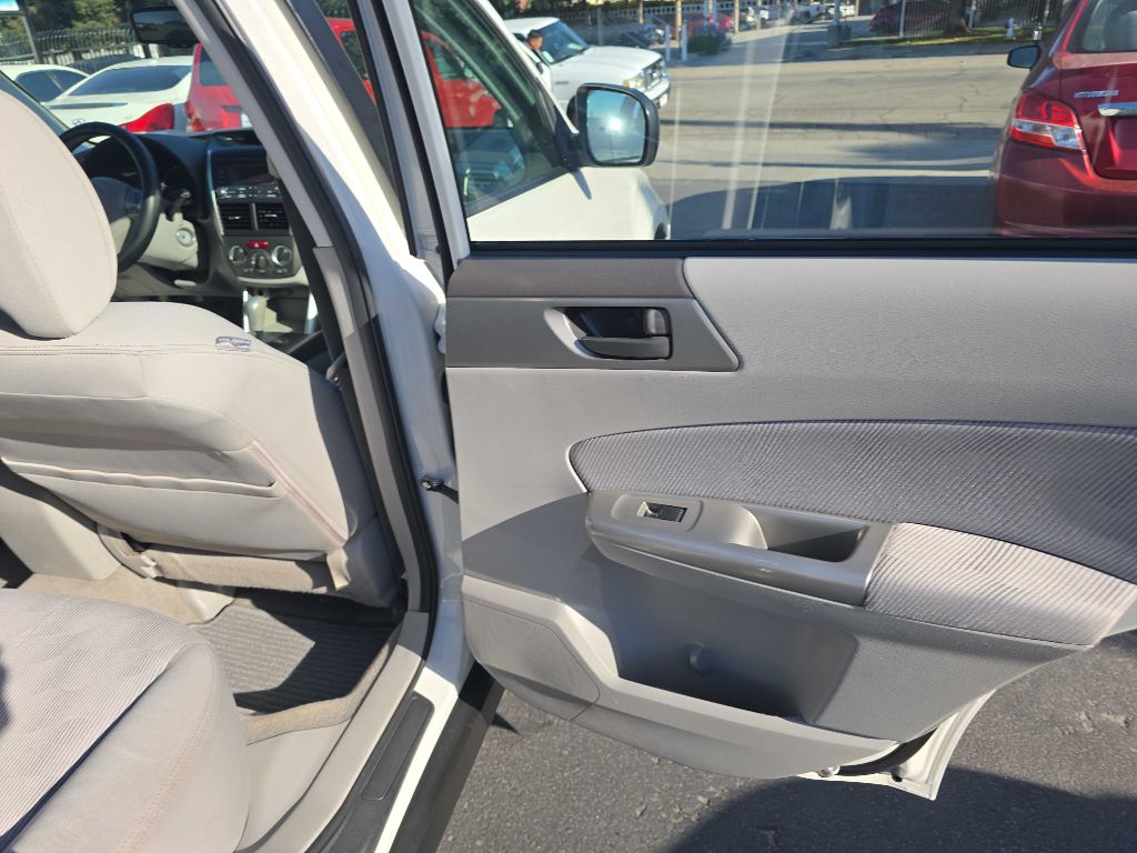 Photo 15 of this SUBARU FORESTER