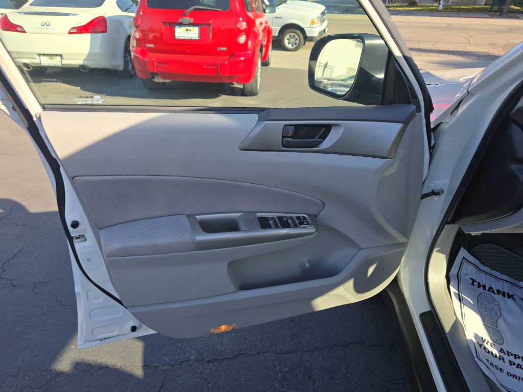 Photo 10 of this SUBARU FORESTER