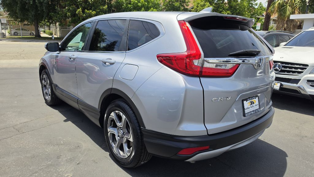 Photo 2 of this HONDA CR-V