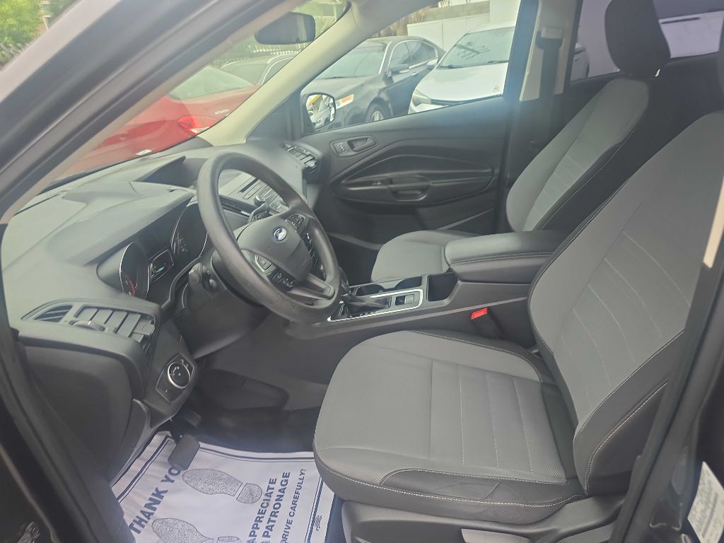 Photo 11 of this FORD ESCAPE