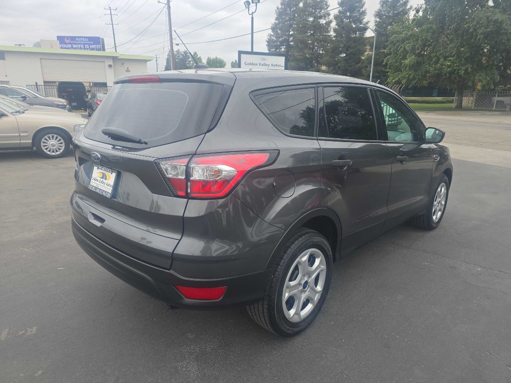 Photo 4 of this FORD ESCAPE
