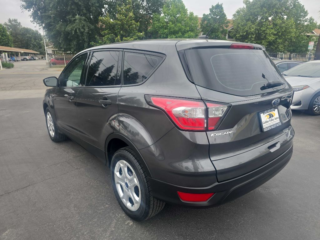 Photo 8 of this FORD ESCAPE