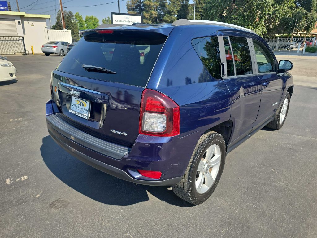 Photo 4 of this JEEP COMPASS