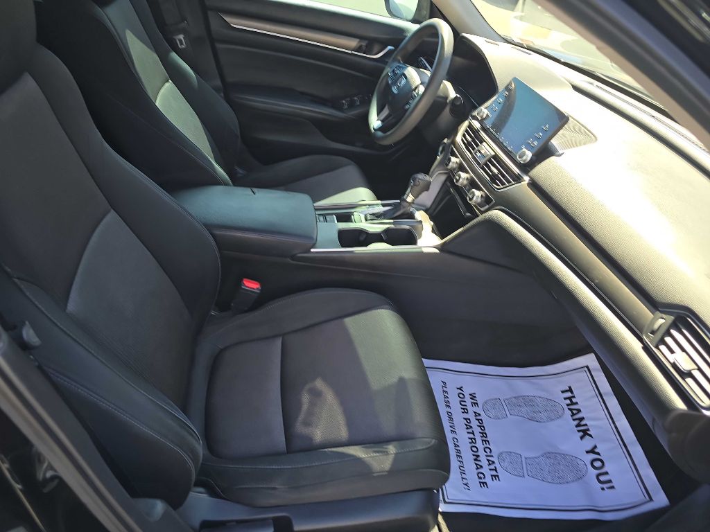 Photo 14 of this HONDA ACCORD