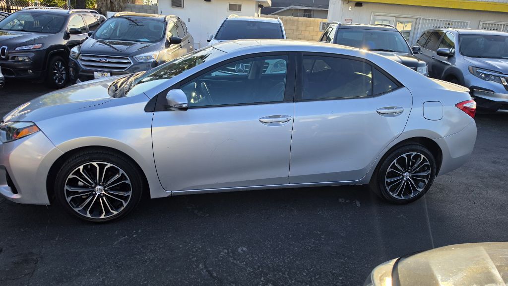 Photo 4 of this TOYOTA COROLLA