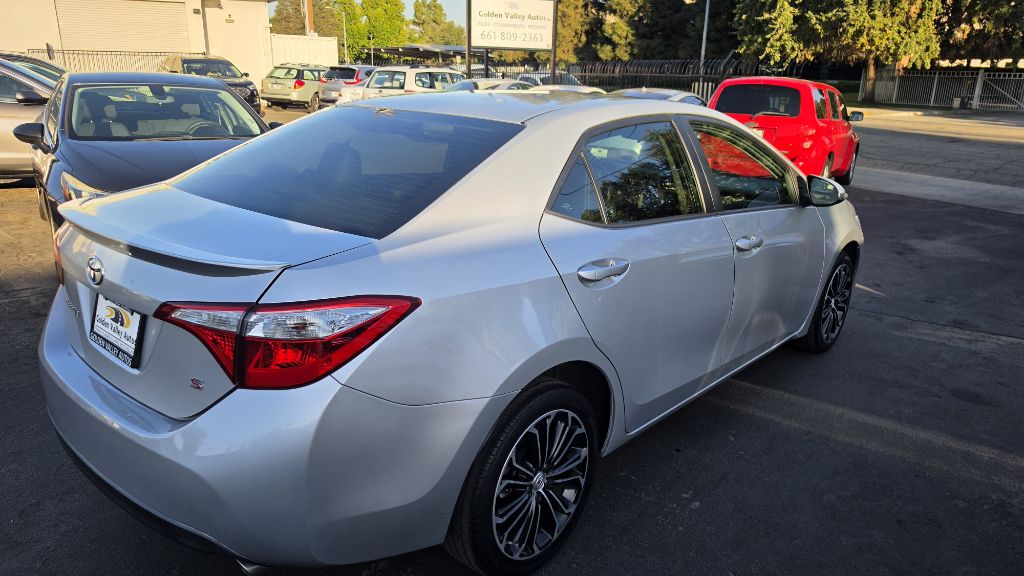 Photo 8 of this TOYOTA COROLLA