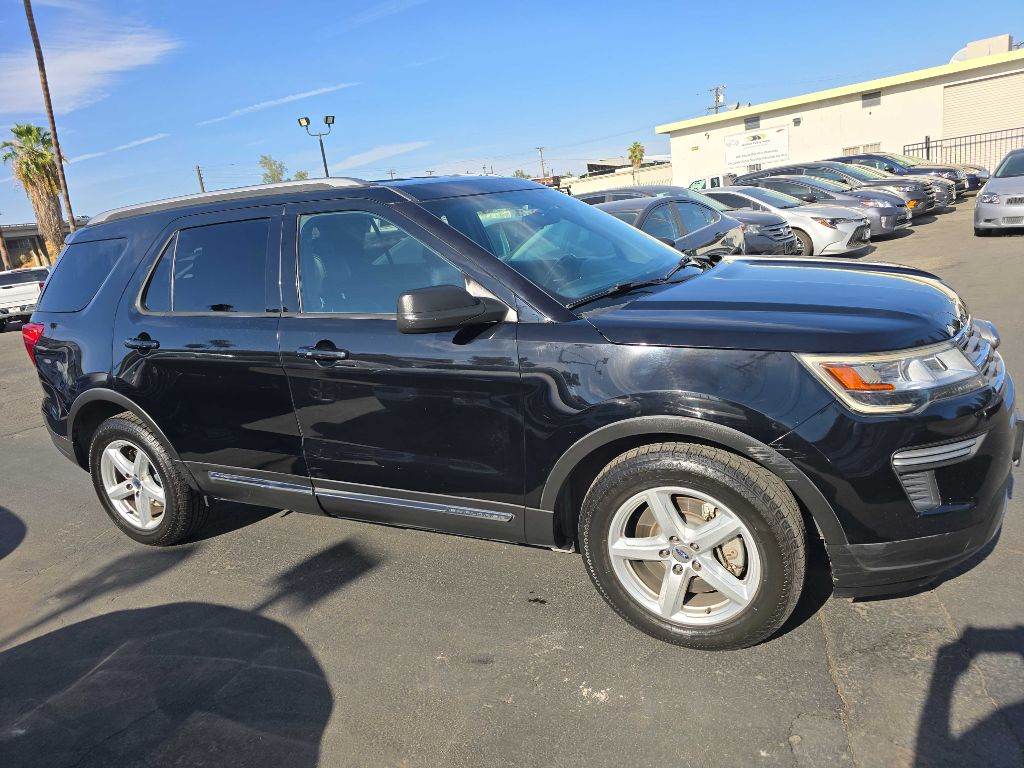 Photo 9 of this FORD EXPLORER