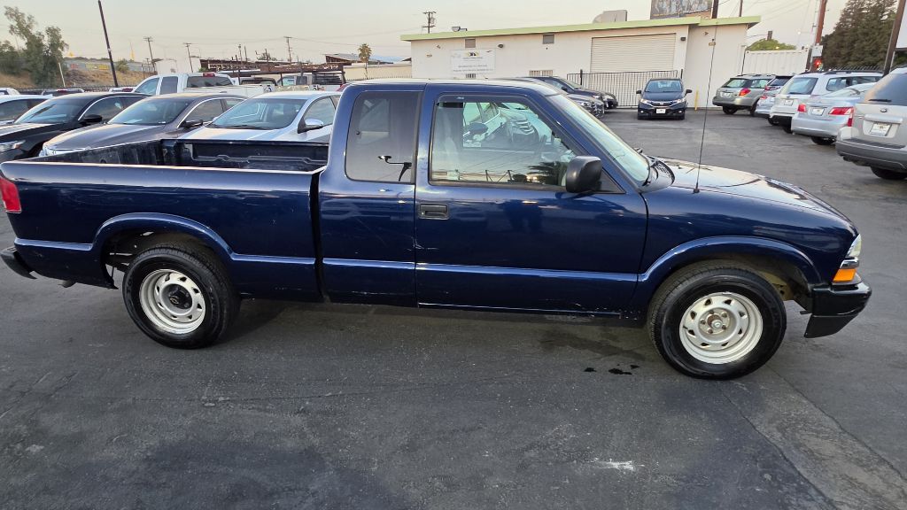 Photo 10 of this CHEVROLET S TRUCK