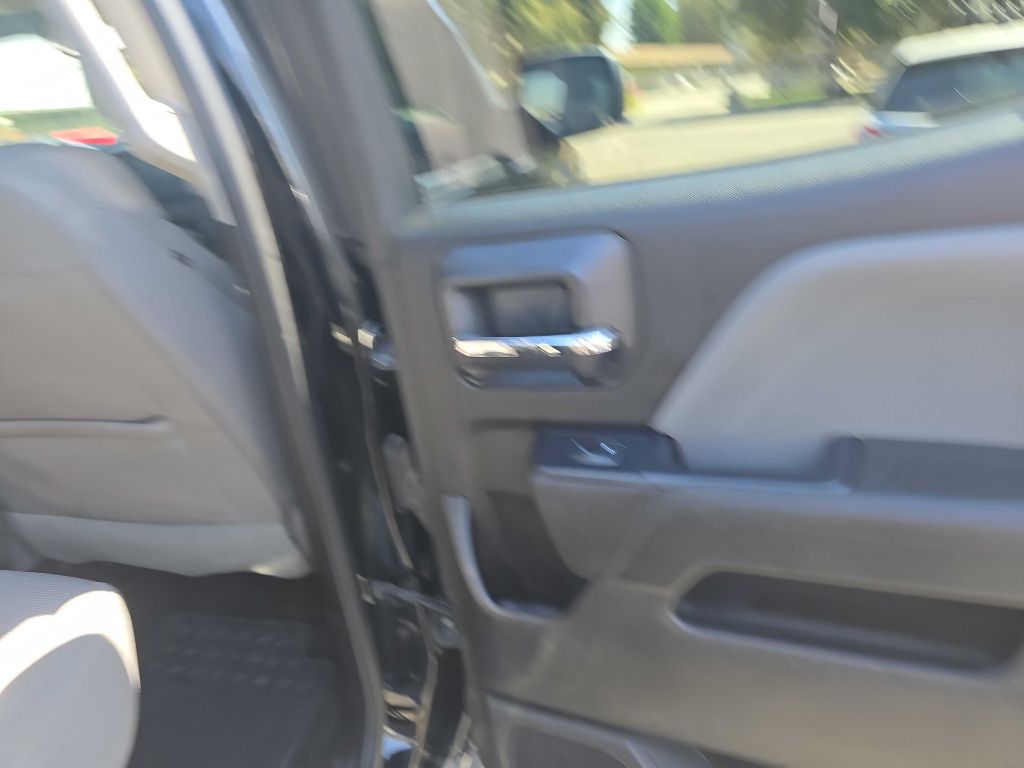 Photo 13 of this CHEVROLET SILVERADO 1500