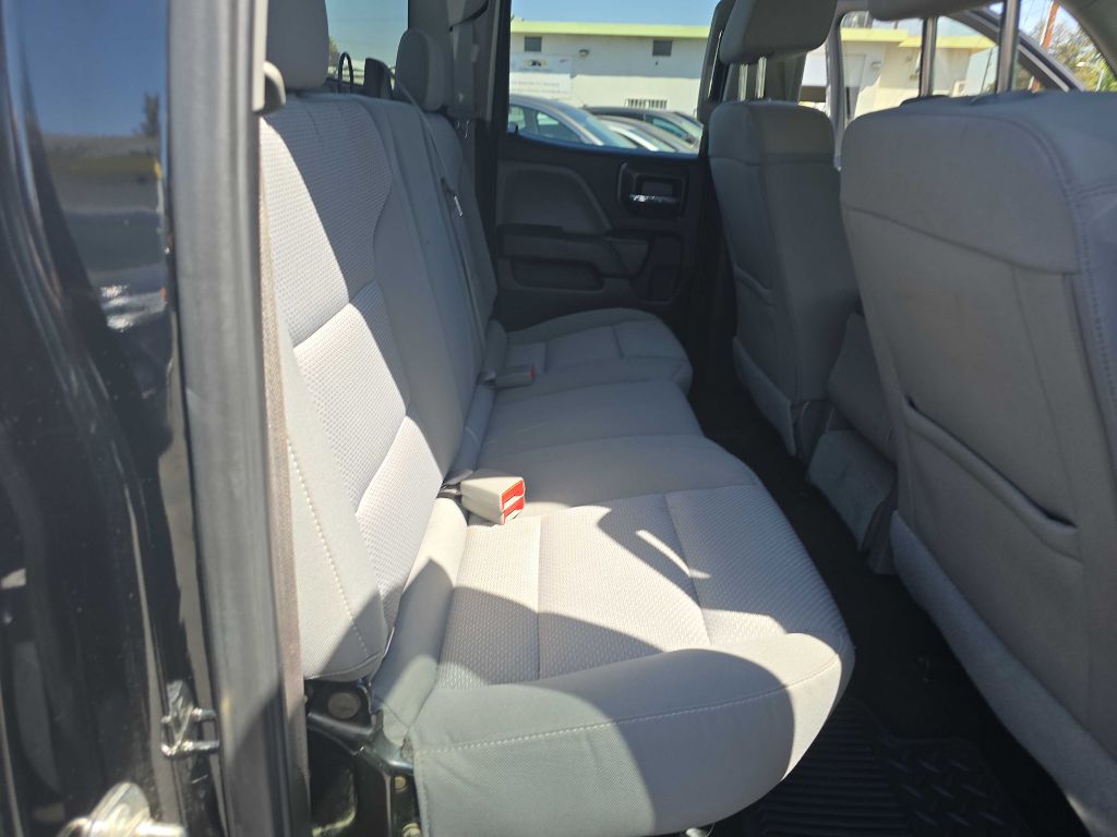 Photo 15 of this CHEVROLET SILVERADO 1500