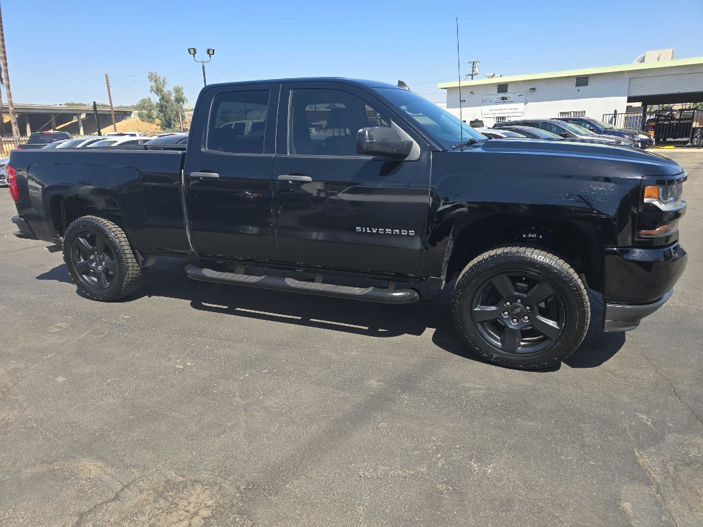 Photo 5 of this CHEVROLET SILVERADO 1500