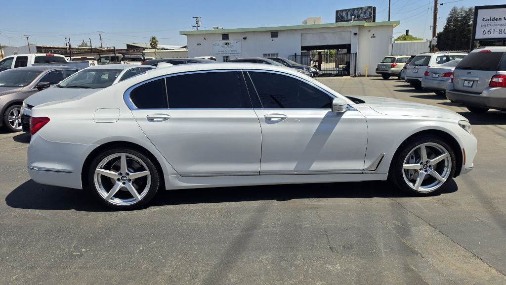 Photo 3 of this BMW 750