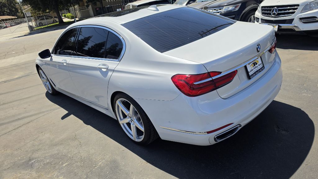 Photo 5 of this BMW 750