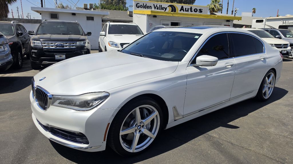 2016 BMW 750