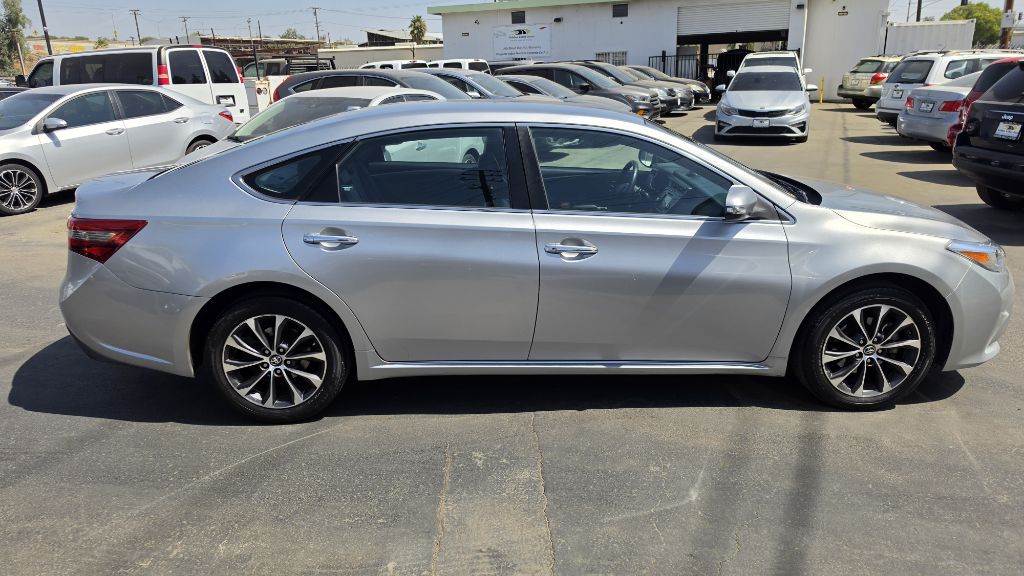 Photo 6 of this TOYOTA AVALON