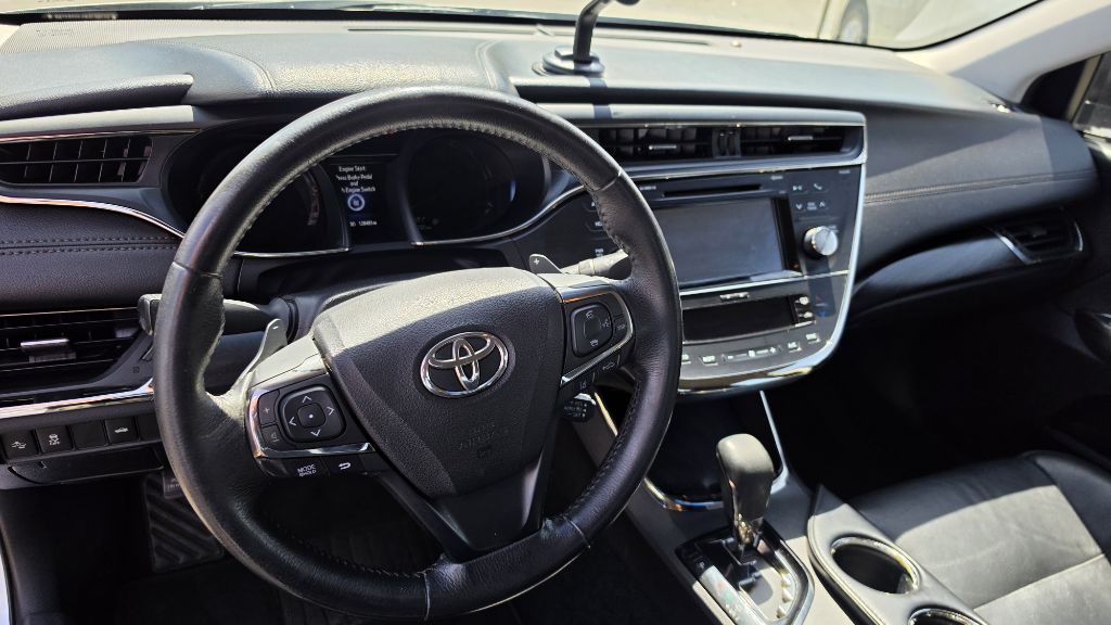 Photo 10 of this TOYOTA AVALON