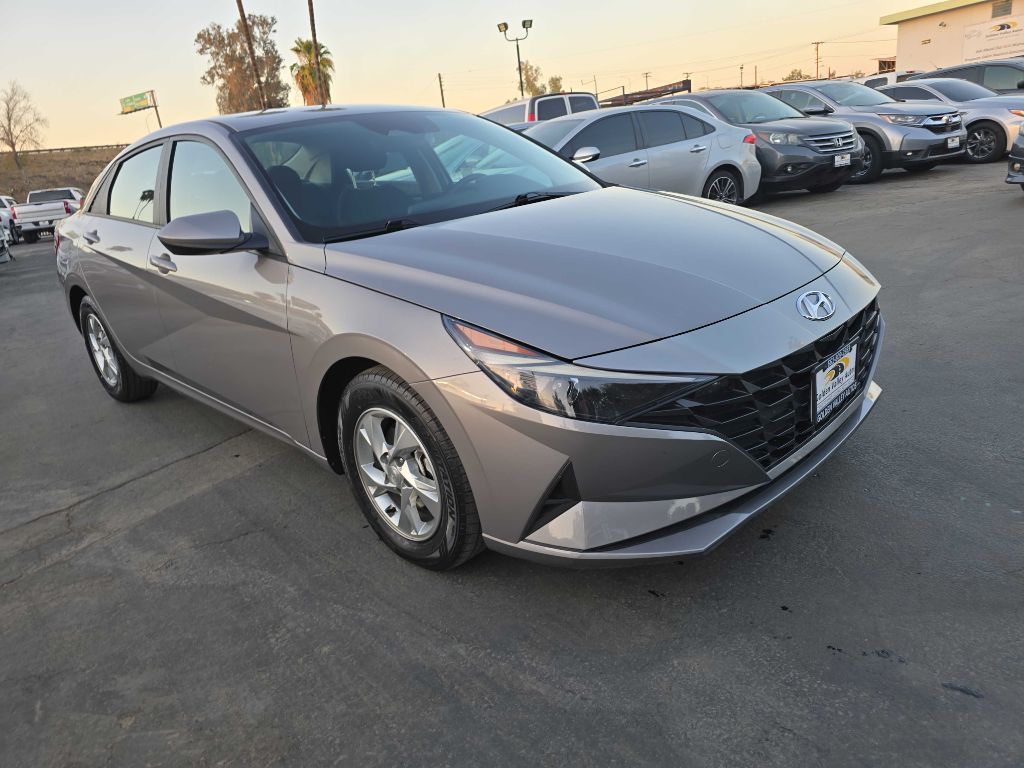 Photo 5 of this HYUNDAI ELANTRA