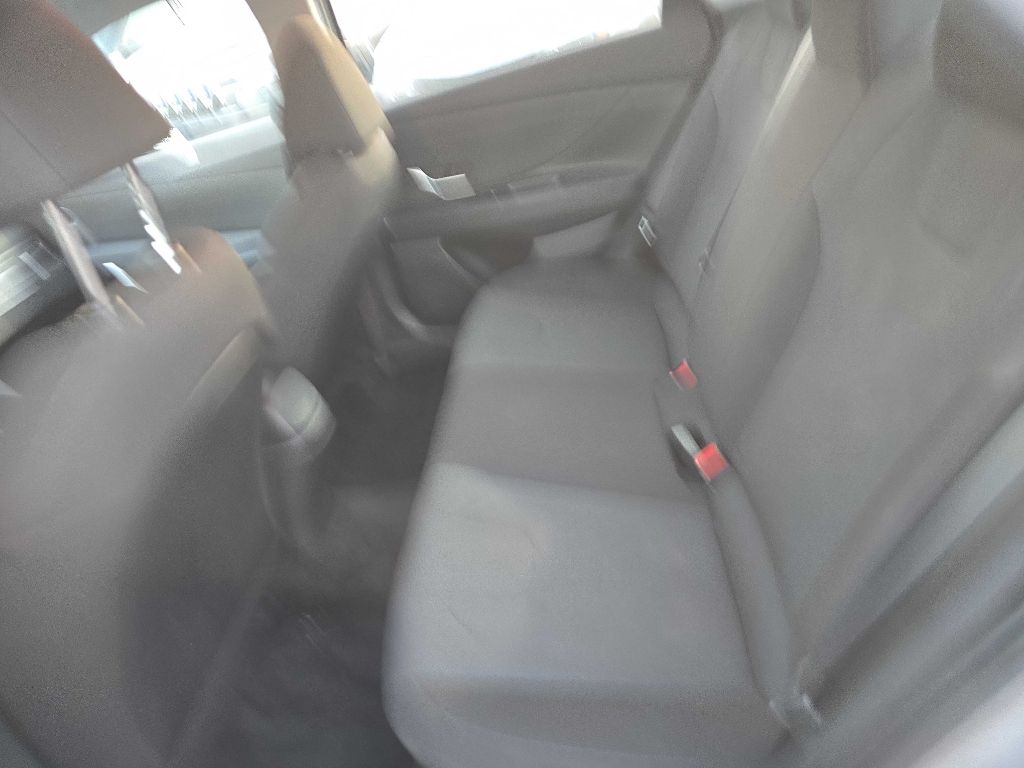 Photo 17 of this HYUNDAI ELANTRA