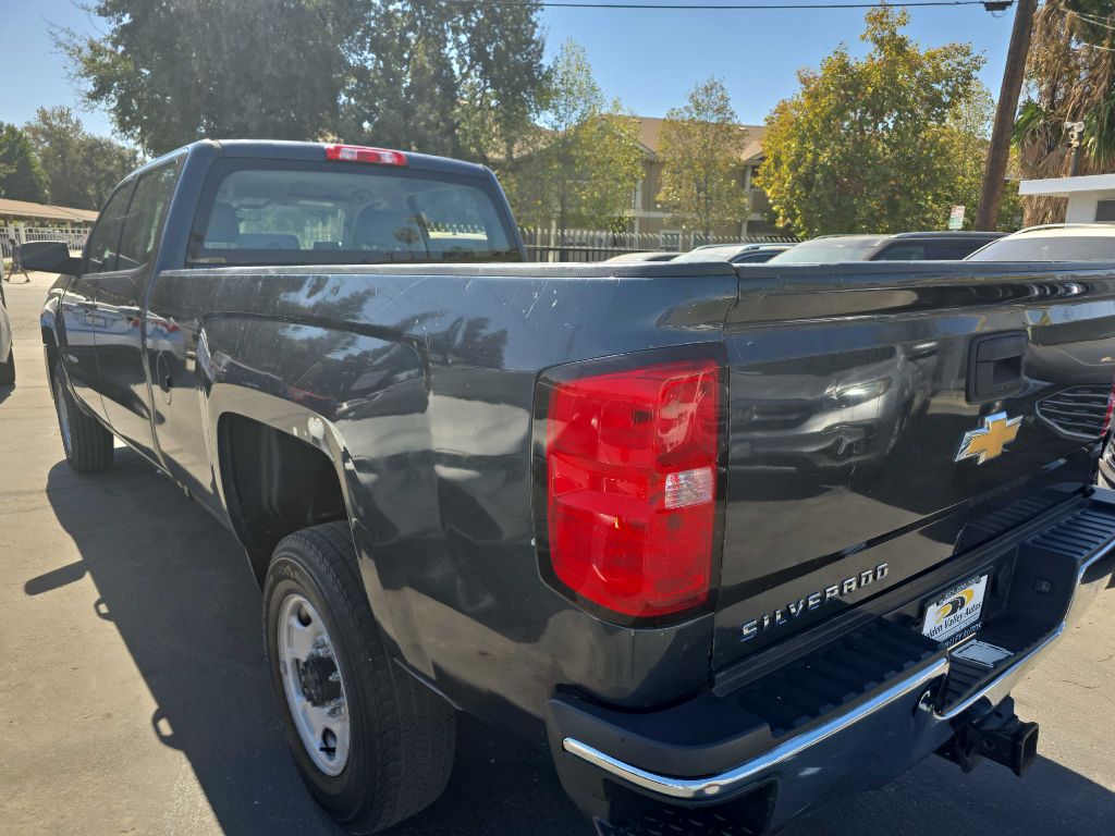 Photo 7 of this CHEVROLET SILVERADO 2500
