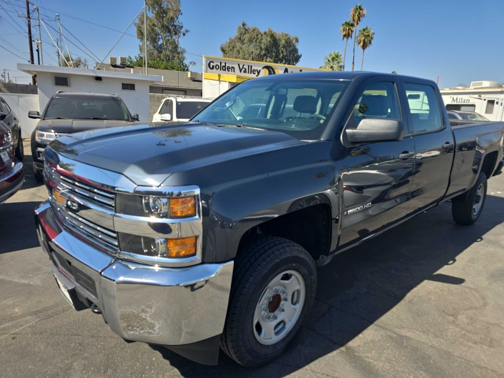Photo 3 of this CHEVROLET SILVERADO 2500