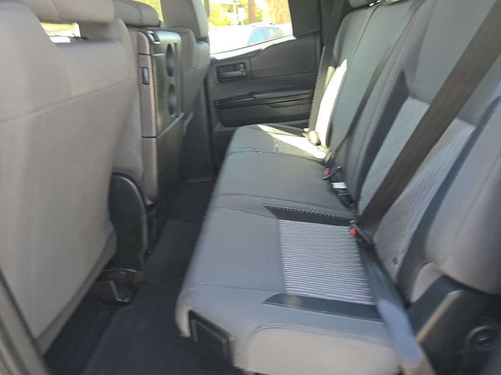 Photo 23 of this TOYOTA TUNDRA