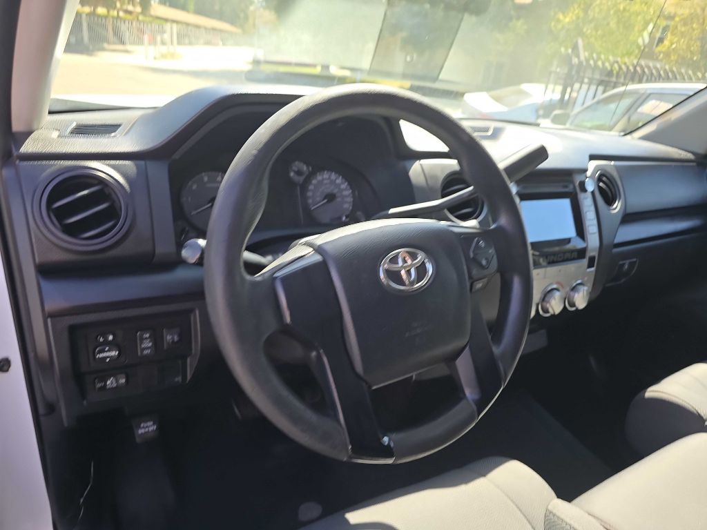 Photo 13 of this TOYOTA TUNDRA