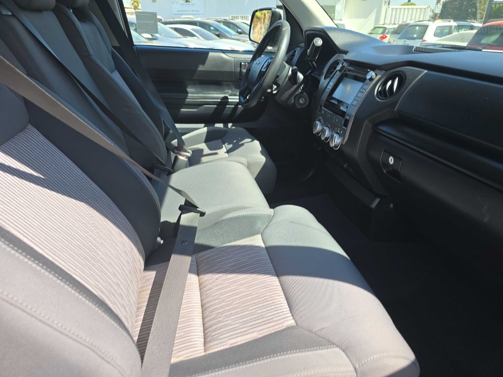 Photo 27 of this TOYOTA TUNDRA