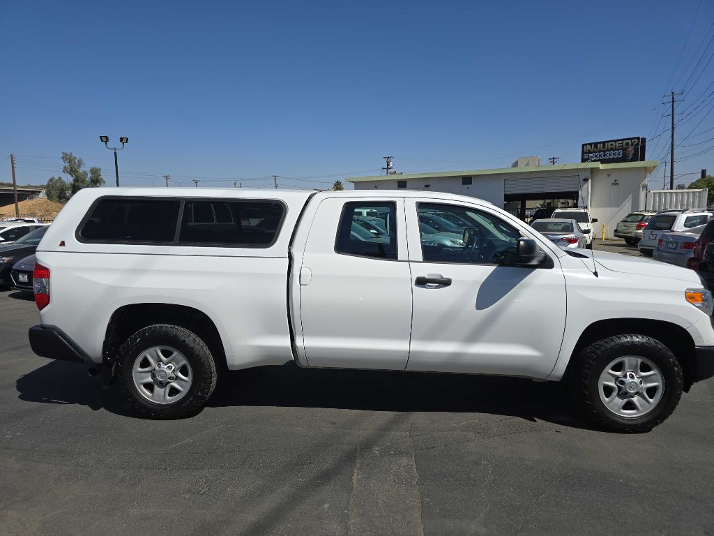 Photo 2 of this TOYOTA TUNDRA