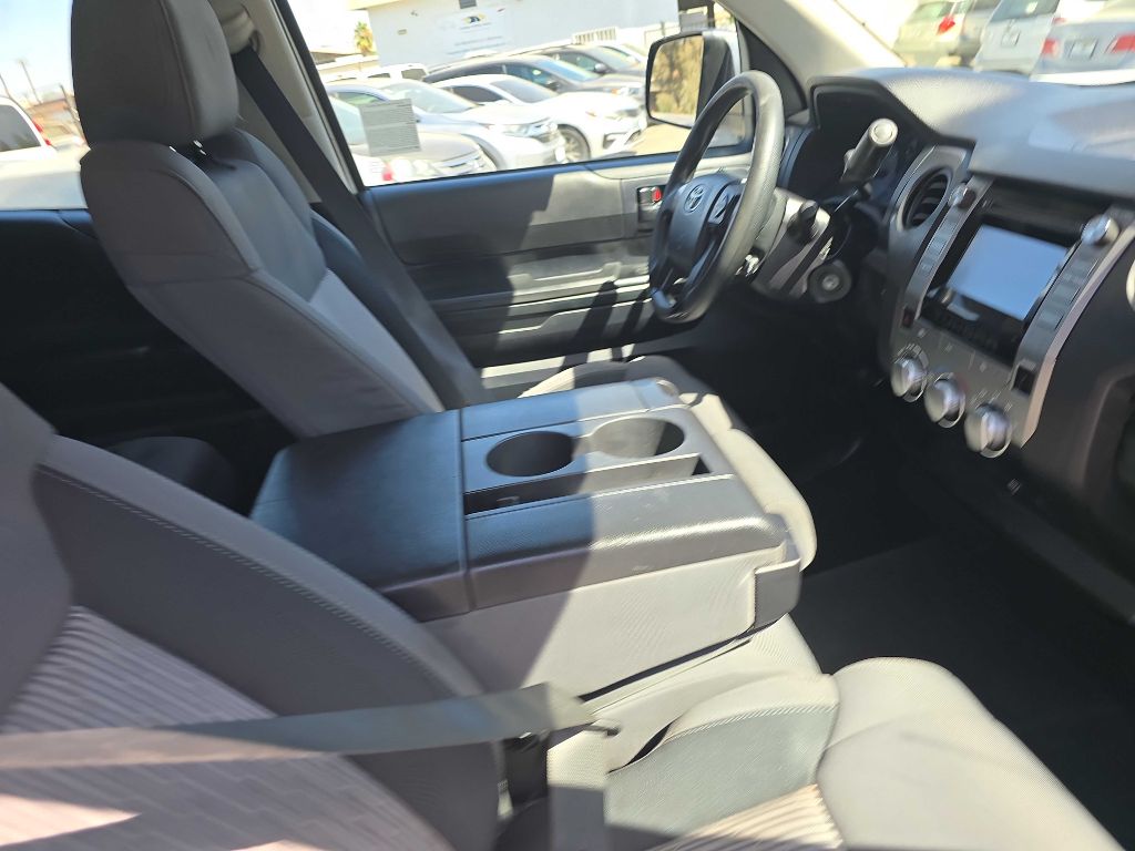 Photo 28 of this TOYOTA TUNDRA