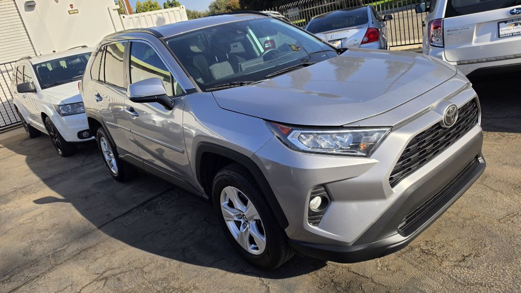 Photo 9 of this TOYOTA RAV4