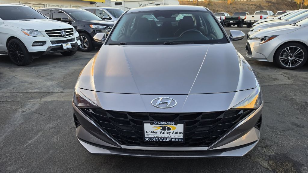 Photo 8 of this HYUNDAI ELANTRA