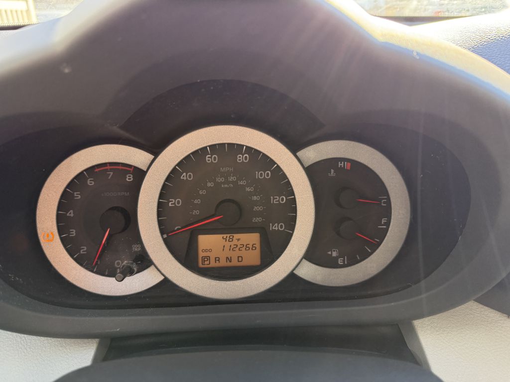 Photo 6 of this TOYOTA RAV4