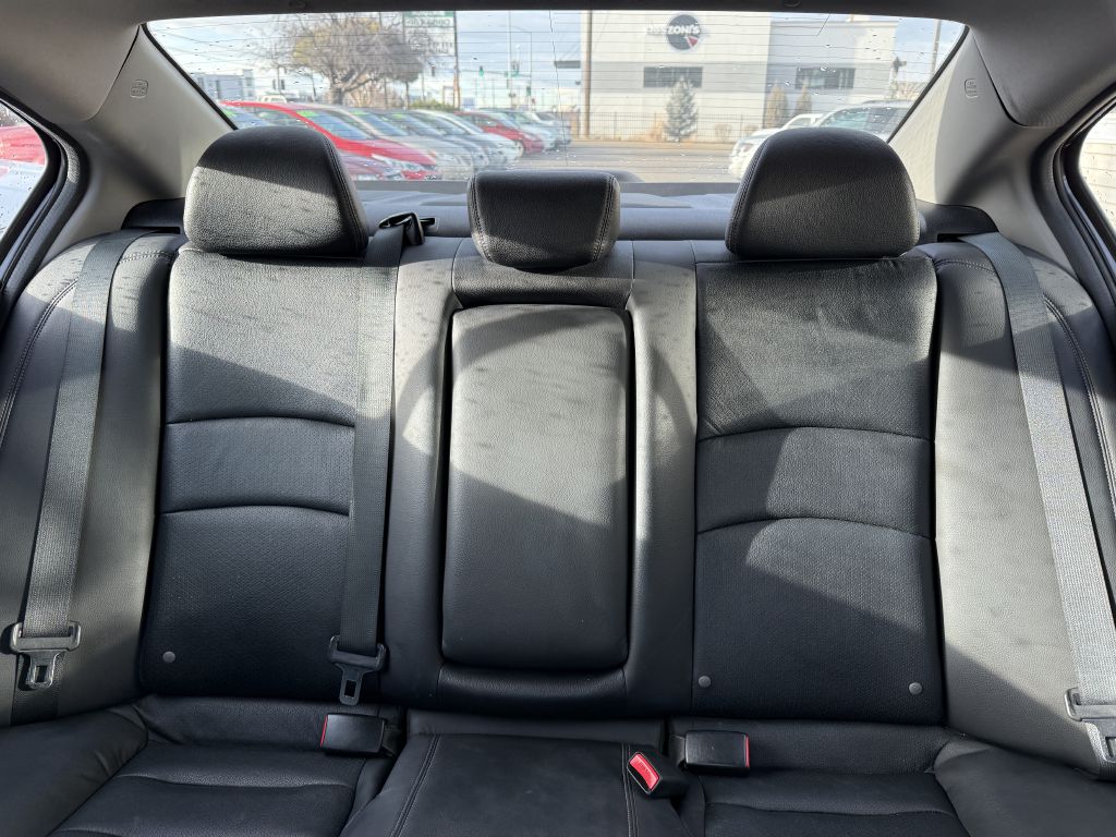 Photo 8 of this HONDA ACCORD