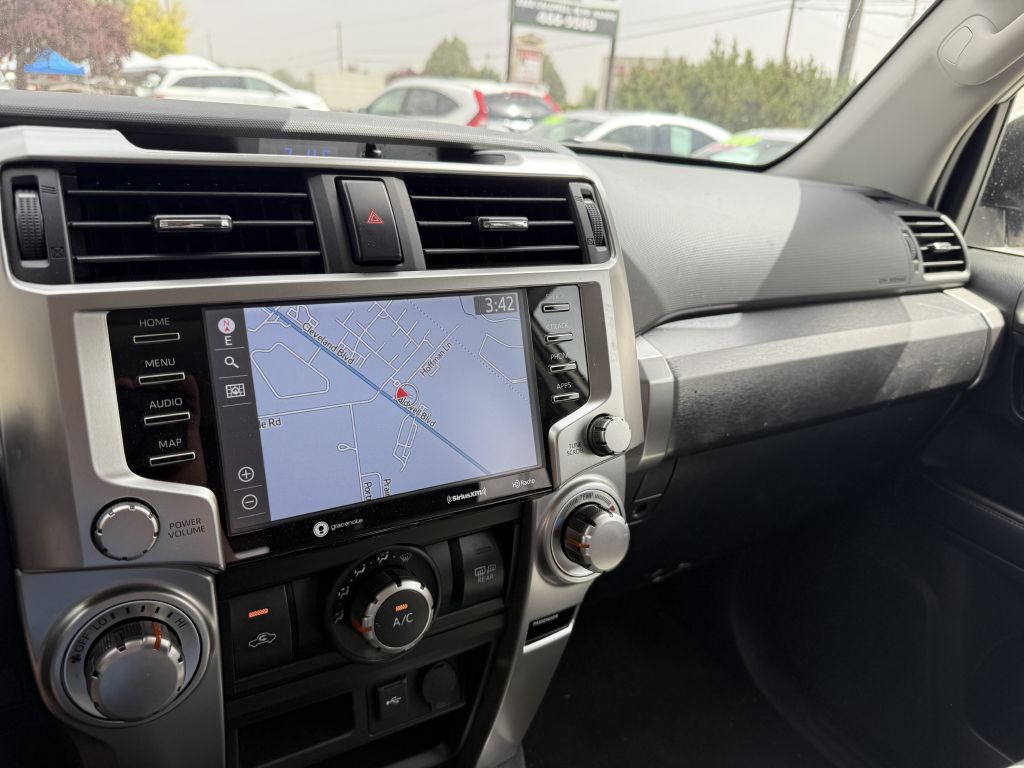 Photo 7 of this TOYOTA 4RUNNER