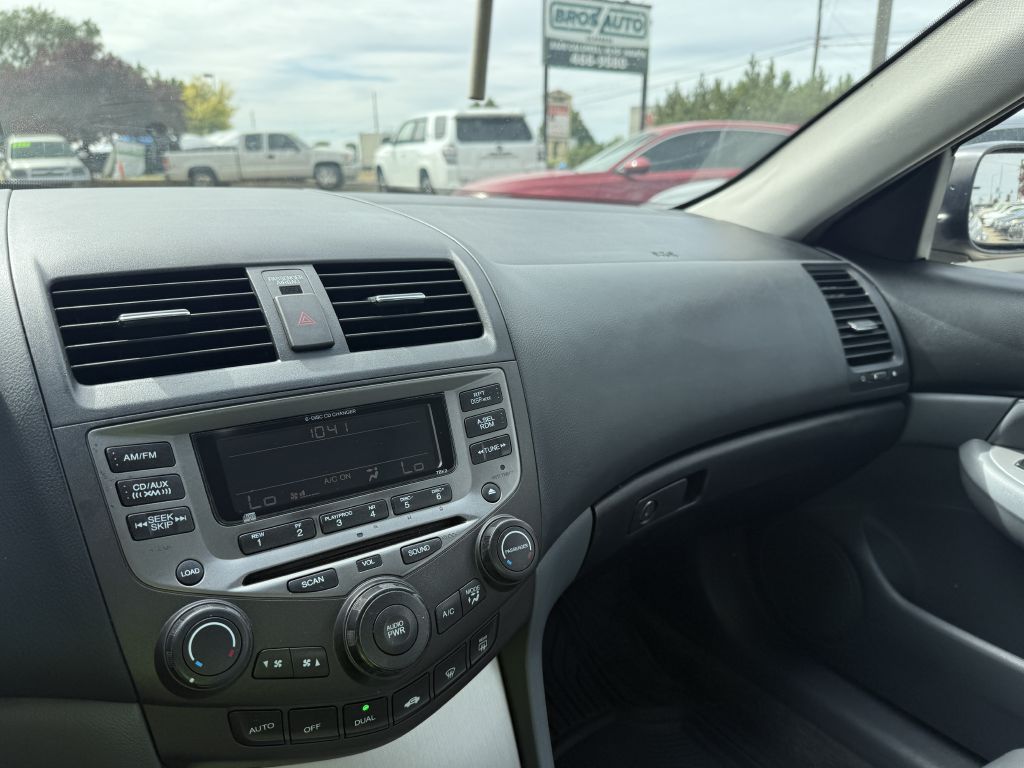 Photo 7 of this HONDA ACCORD