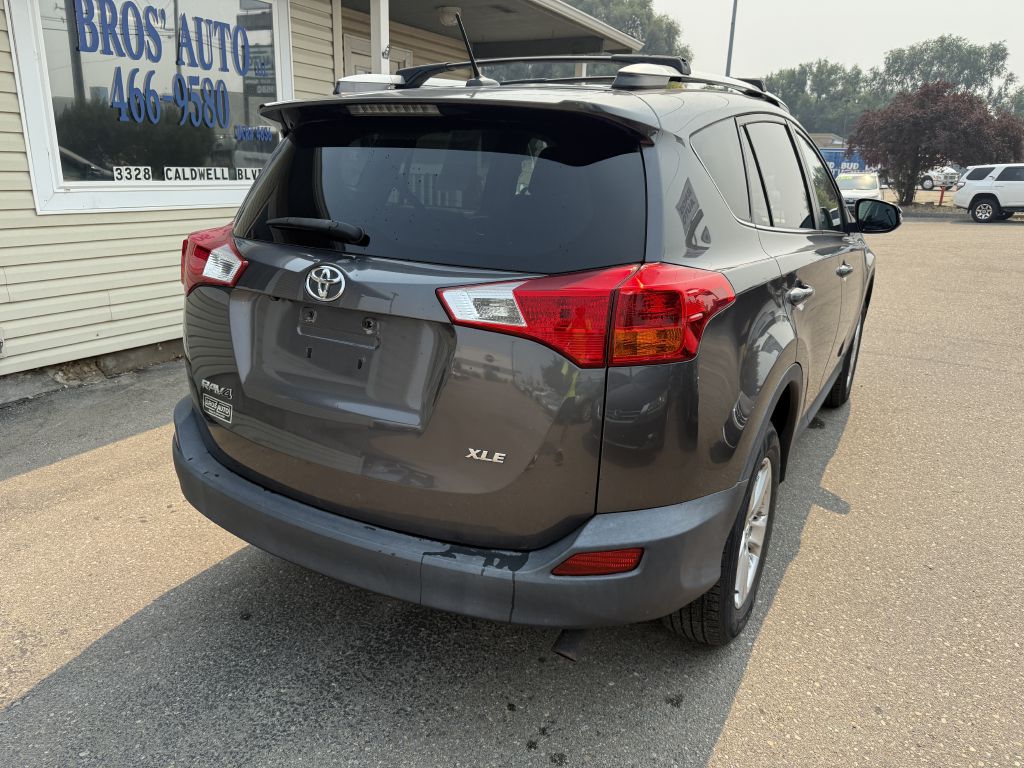 Photo 4 of this TOYOTA RAV4