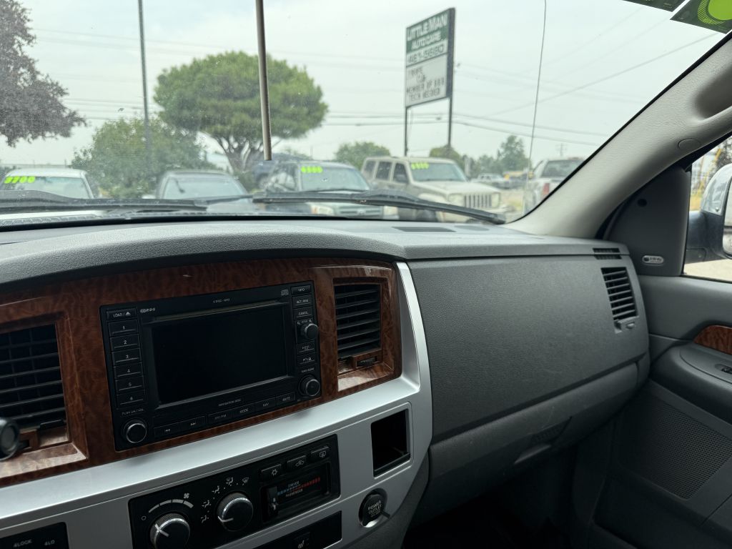 Photo 7 of this DODGE RAM 1500