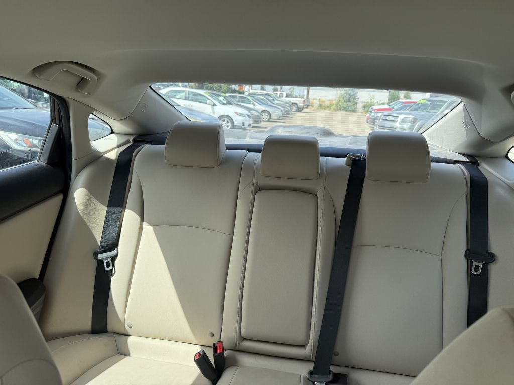 Photo 8 of this HONDA CIVIC
