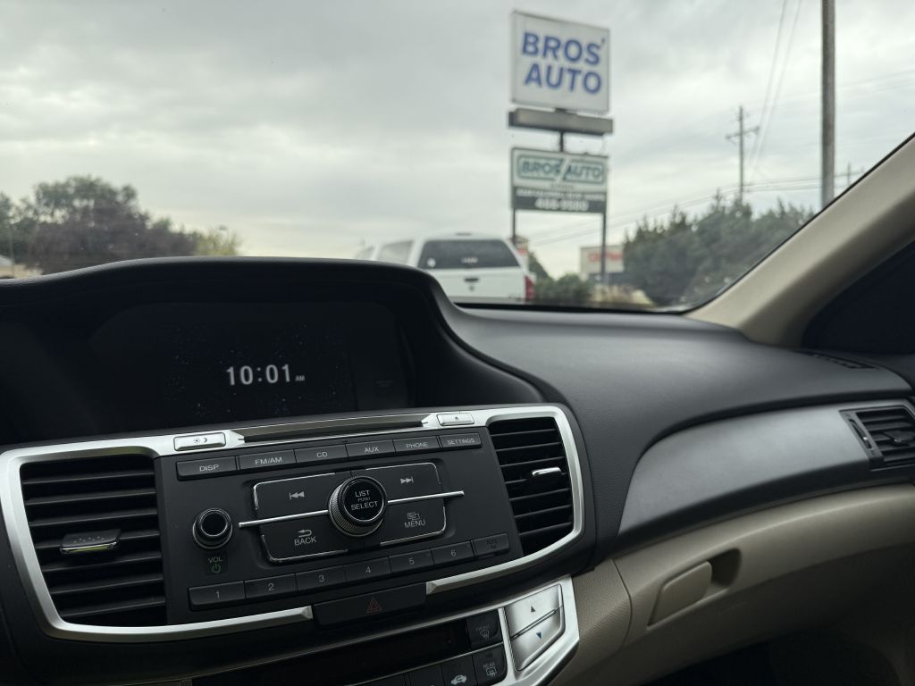 Photo 7 of this HONDA ACCORD