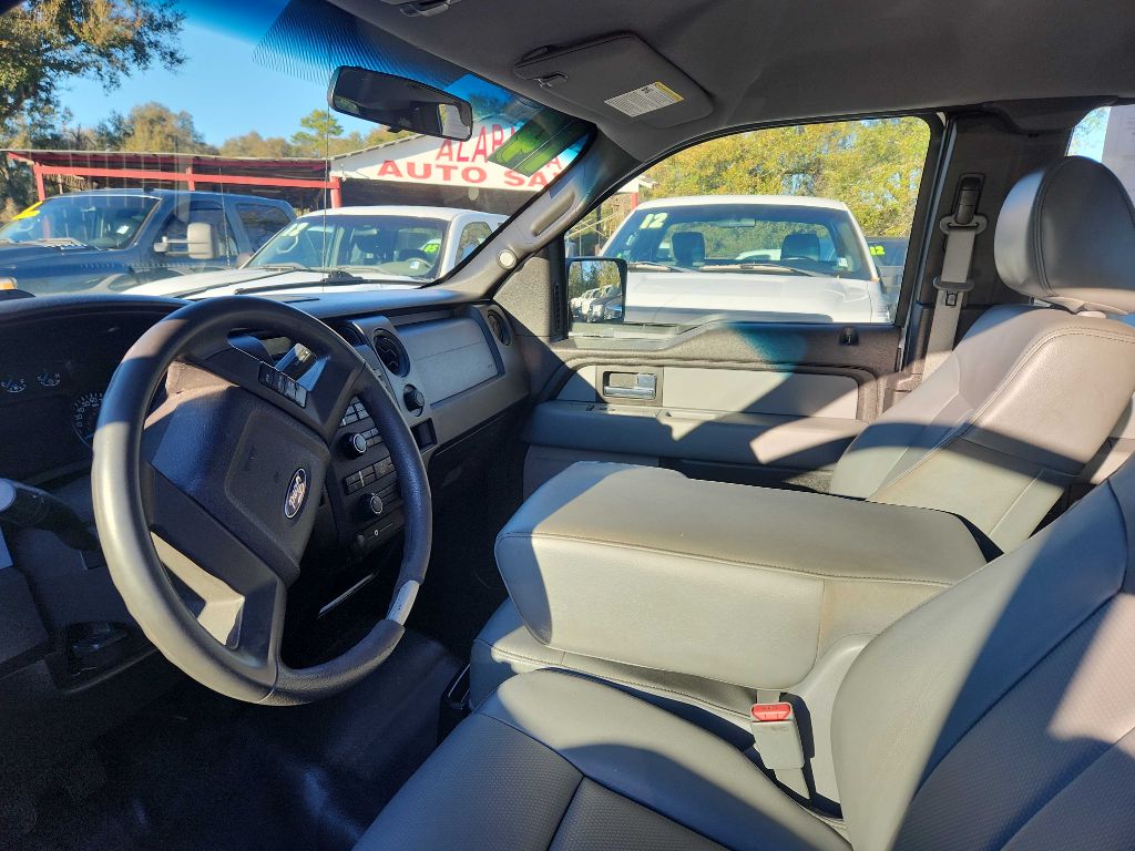 Photo 5 of this FORD F150