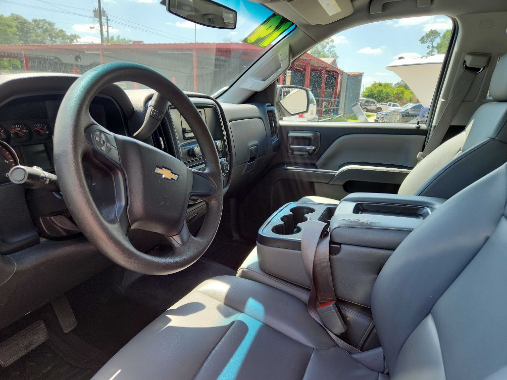 Photo 4 of this CHEVROLET SILVERADO 1500
