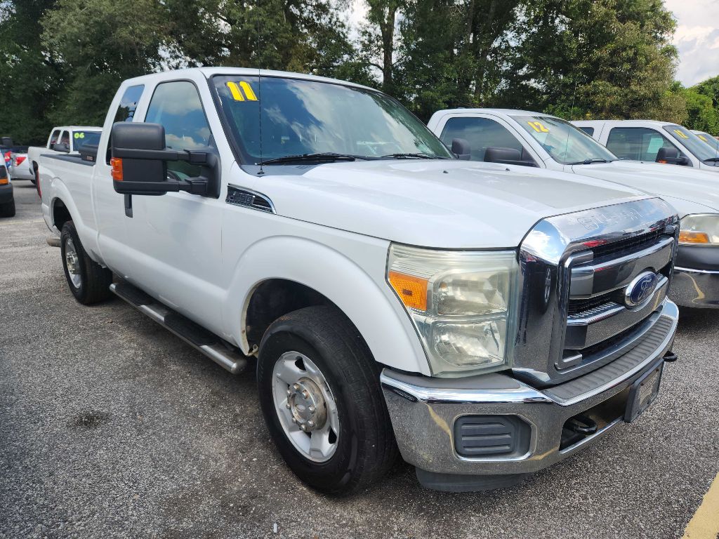Photo 3 of this FORD F250