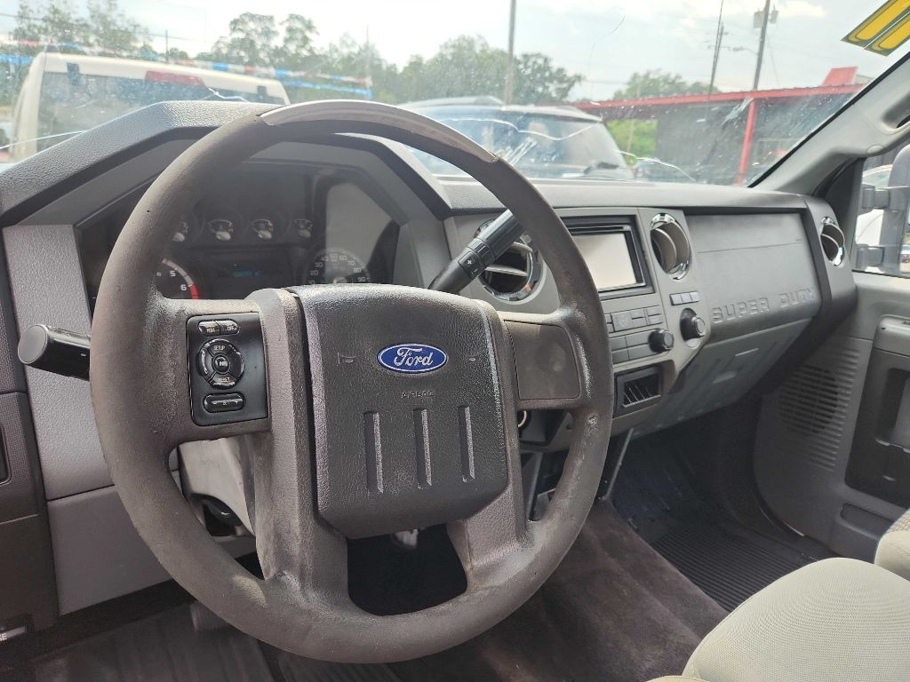 Photo 6 of this FORD F250
