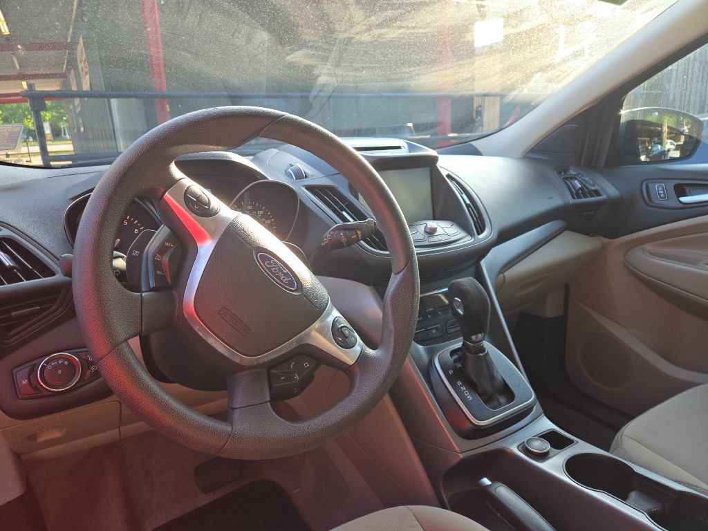 Photo 7 of this FORD ESCAPE